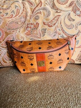 MCM bumbag visetos cognac EUC Unisex